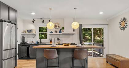 Rustic Elegance Surrounded by Nature