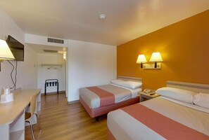 Standard Room, 2 Double Beds, Non Smoking | Laptop workspace, iron/ironing board, free WiFi - Shasta Vista Inn & Suites (Weed)