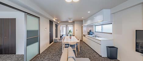 Family Triple Room, Balcony, Canal View