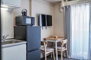 Standard Twin Room, Balcony, Canal View | Free WiFi, bed sheets - Label 01 Dotonbori Aparthotel (Osaka)