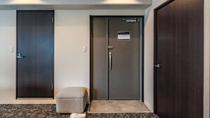 Unclassified image, 2 of 59, button - Label 01 Dotonbori Aparthotel (Osaka)
