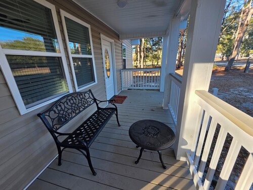 Wash Cot: Modern Comfort, 3BR, Central Heat/AC - 2 miles off I95