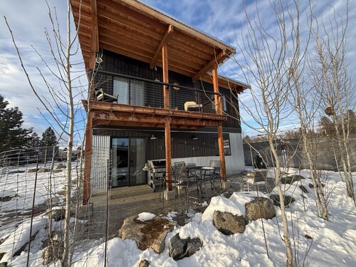 Sunflower Resort Deluxe Sunflower Home 2BR King/King