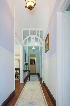 Interior - Homelike 2BDR Unit Centre of Leura Walk to Shops (Leura)