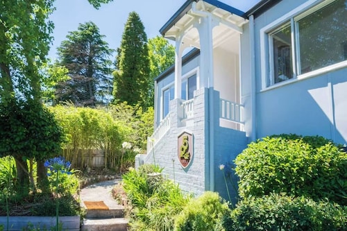 Homelike 2BDR Stay Centre of Leura Walk to Shops