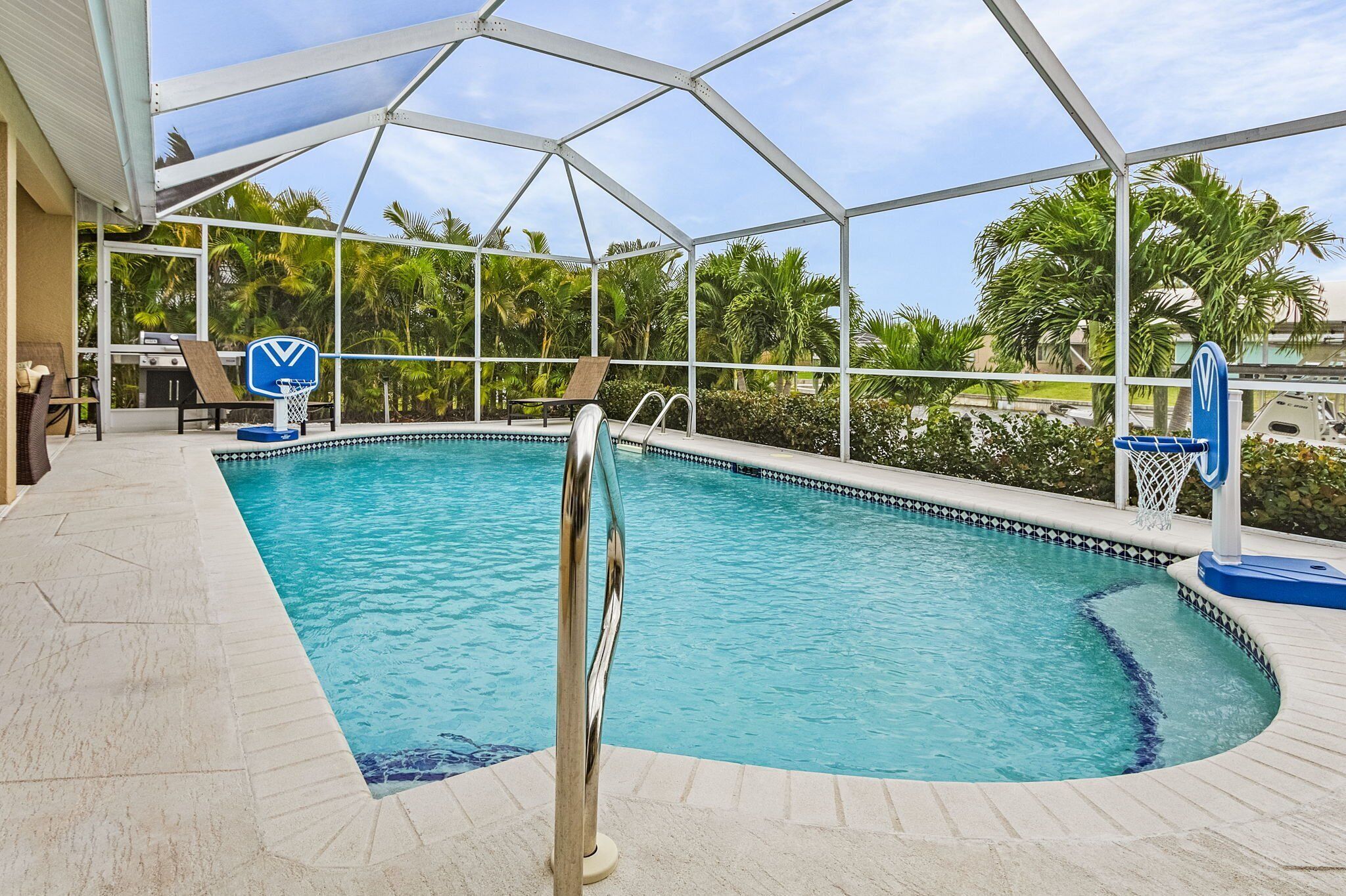 Et oppvarmet basseng