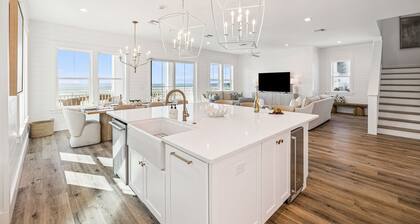 ✨ BRAND NEW! Luxury ~ Gulf Views ~ Private Pool ~ Sleeps 22 🏖️