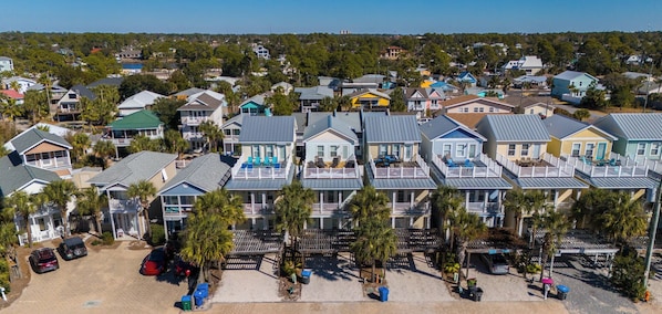 Exterior - Seaside Oasis - Sleeps 17 (Panama City)