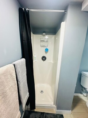 Towels, soap, toilet paper - Sky Cove | Skyline + River Vibes (Windsor)