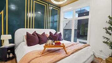 3 bedrooms, iron/ironing board, travel cot, free WiFi