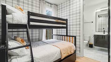 3 bedrooms, iron/ironing board, travel cot, free WiFi