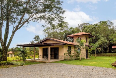 Terrific 1-bedroom bungalow in Alto Boquete, in Mata del Frances!