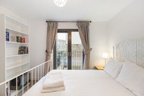 2 Schlafzimmer, Bügeleisen/Bügelbrett, Internetzugang, Bettwäsche