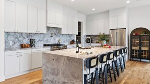 House (5 Bedrooms) | Interior - Sundown Social by Avantstay Lake Austin Views Pool, Firepit, Deck + Game Room A+ Designer Style (Austin)