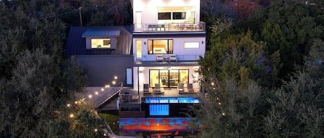 House (5 Bedrooms) | Front of property