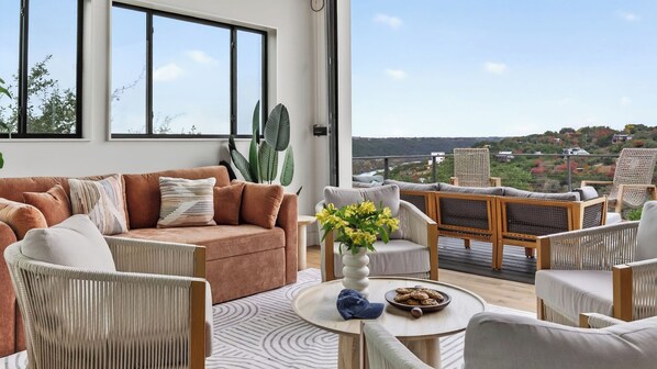 House (5 Bedrooms) | Interior - Sundown Social by Avantstay Lake Austin Views Pool, Firepit, Deck + Game Room A+ Designer Style (Austin)