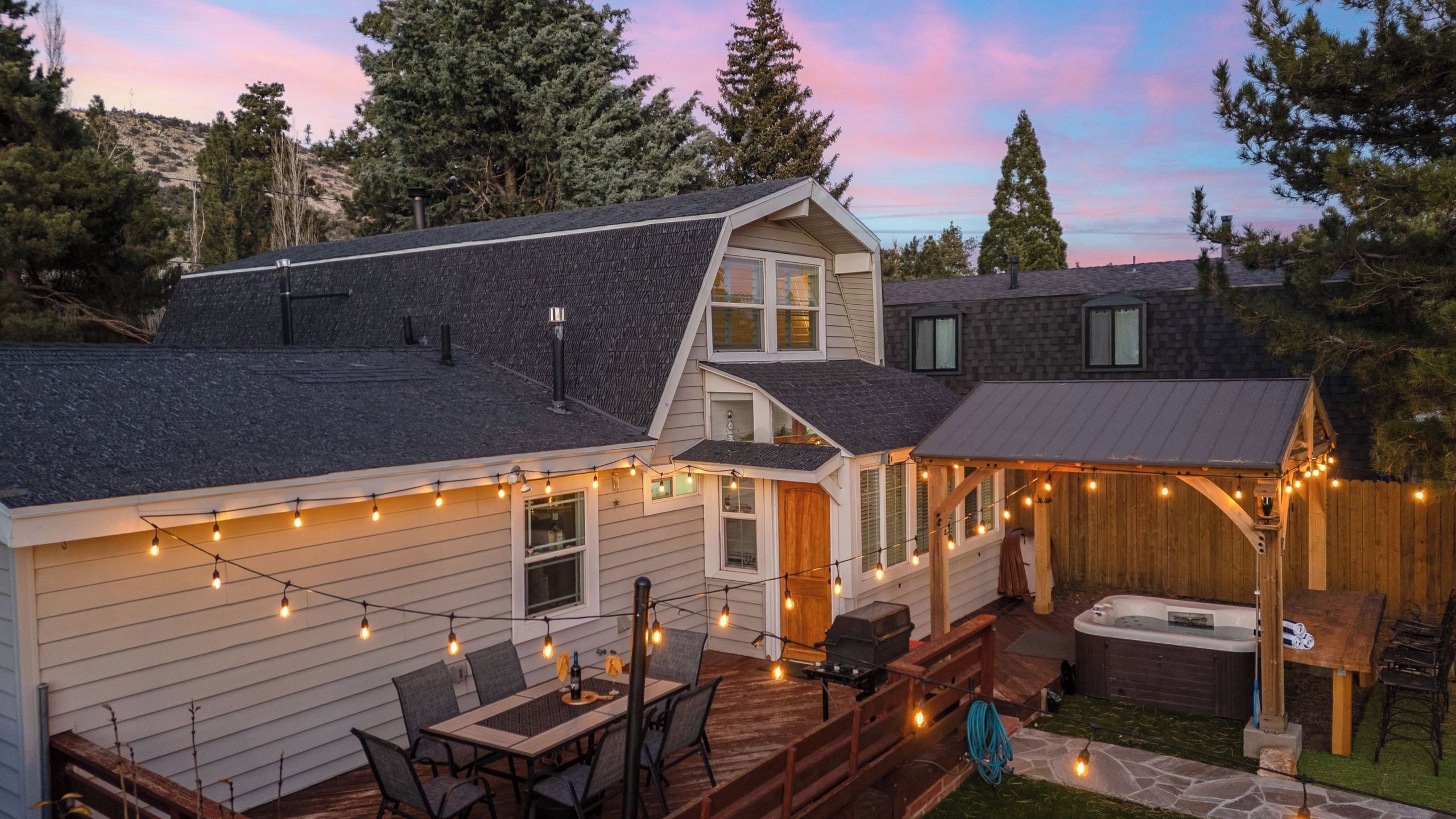 House (2 Bedrooms) | Front of property