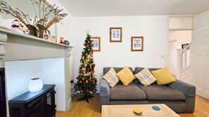 Smart TV - BrynView - 3 Bedroom Holiday Home - Reynoldston (Swansea)