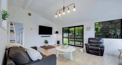 Kawaha Corner - Minutes from Skyline, Zorb & more!