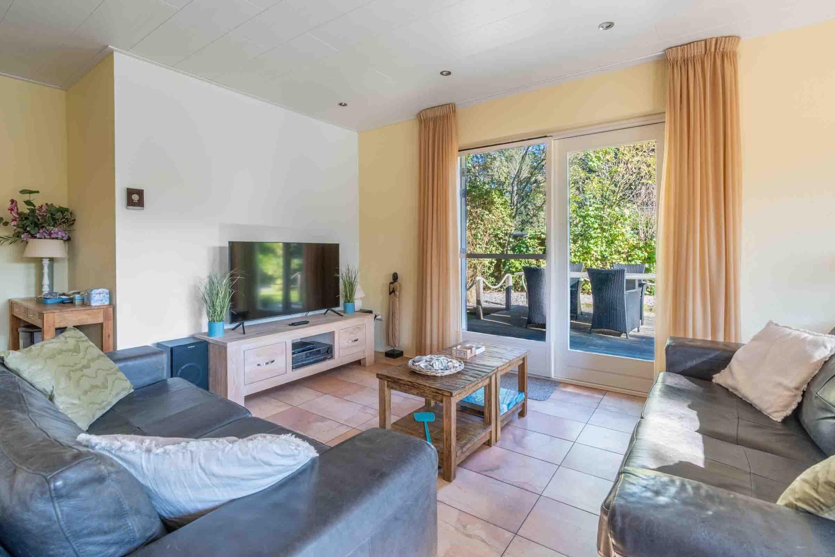 House | Living room