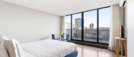 1 quarto, acesso à internet, roupa de cama