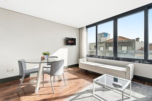 Dining - GuestReady - Ideal Porto stay near Trindade 3rd (Porto)