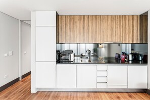 Fridge, microwave, dishwasher, coffee/tea maker - GuestReady - Ideal Porto stay near Trindade GF-B (Porto)