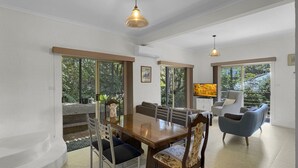 Unclassified image, 2 of 30, button - Relaxing 3-bedroom Retreat With Outdoor Seating (Lilli Pilli)