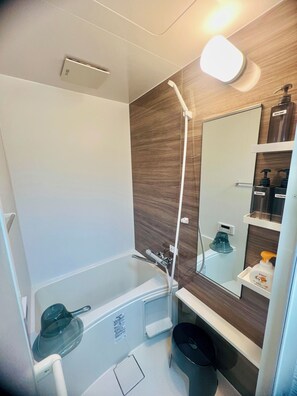 Deluxe House, Balcony | Bathroom - Maison du Skytree (Tokyo)