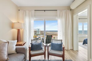 Smart TV, books, stereo - Oceanfront Luxury Condo 3BR 2BA (Carolina Beach)