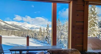 Laussedat Vista • Mountain Cabin + Hot Tub