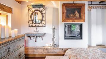 1 chambre, bureau, fer et planche Ă repasser, Wi-Fi gratuit