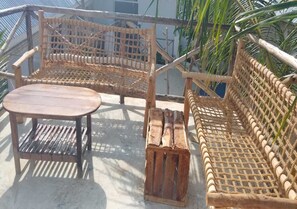 Chambre Deluxe, vue cour intérieure | Terrasse/Patio