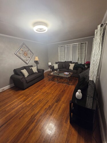 Blue Bird Manor 3-bedroom house located in the heart of Orangeburg