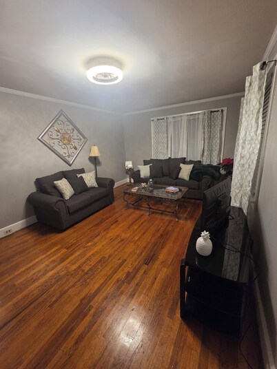 Blue Bird Manor 3-bedroom house located in the heart of Orangeburg