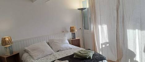 Bügeleisen/Bügelbrett, WLAN, Bettwäsche