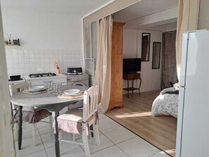 Iron/ironing board, WiFi, bed sheets - Studio RDC La Tanière de Bains (La Vôge-les-Bains)