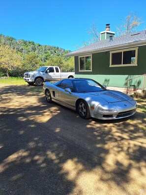 Property grounds - Waterfront 3-bedroom house in Clearlake Park with private dock (Clearlake Park)