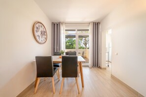 Dining - GuestReady - Insígnia Troia apartment (Praia de Troia)
