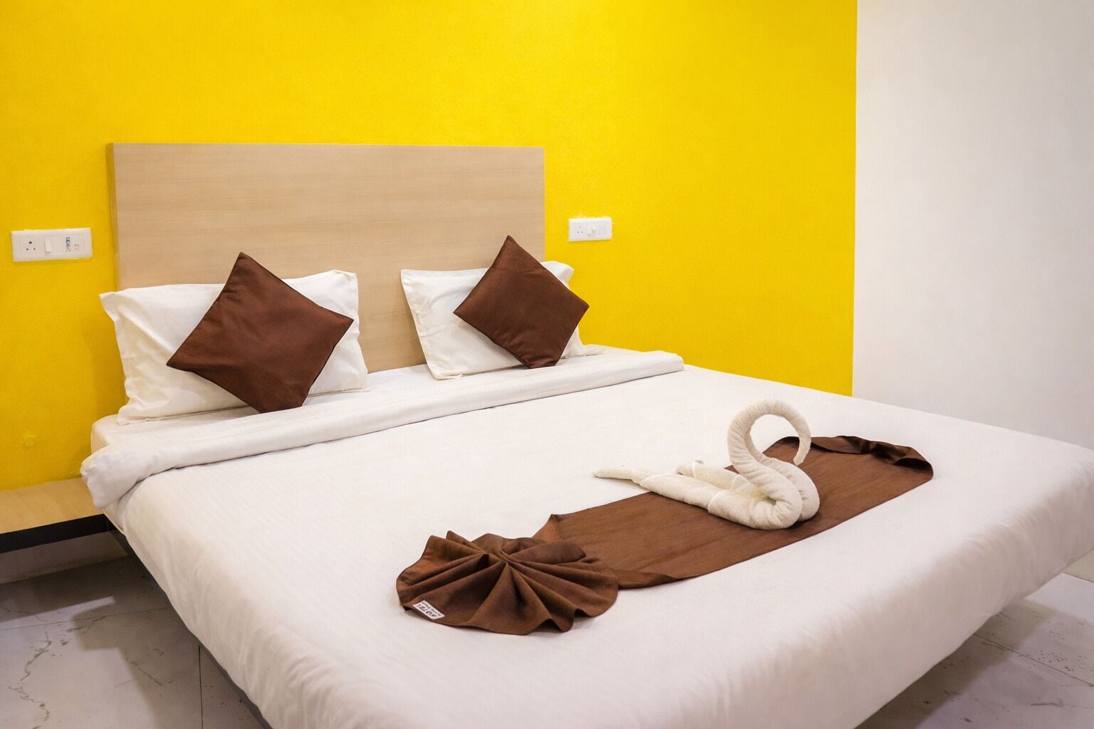 Free WiFi, bed sheets