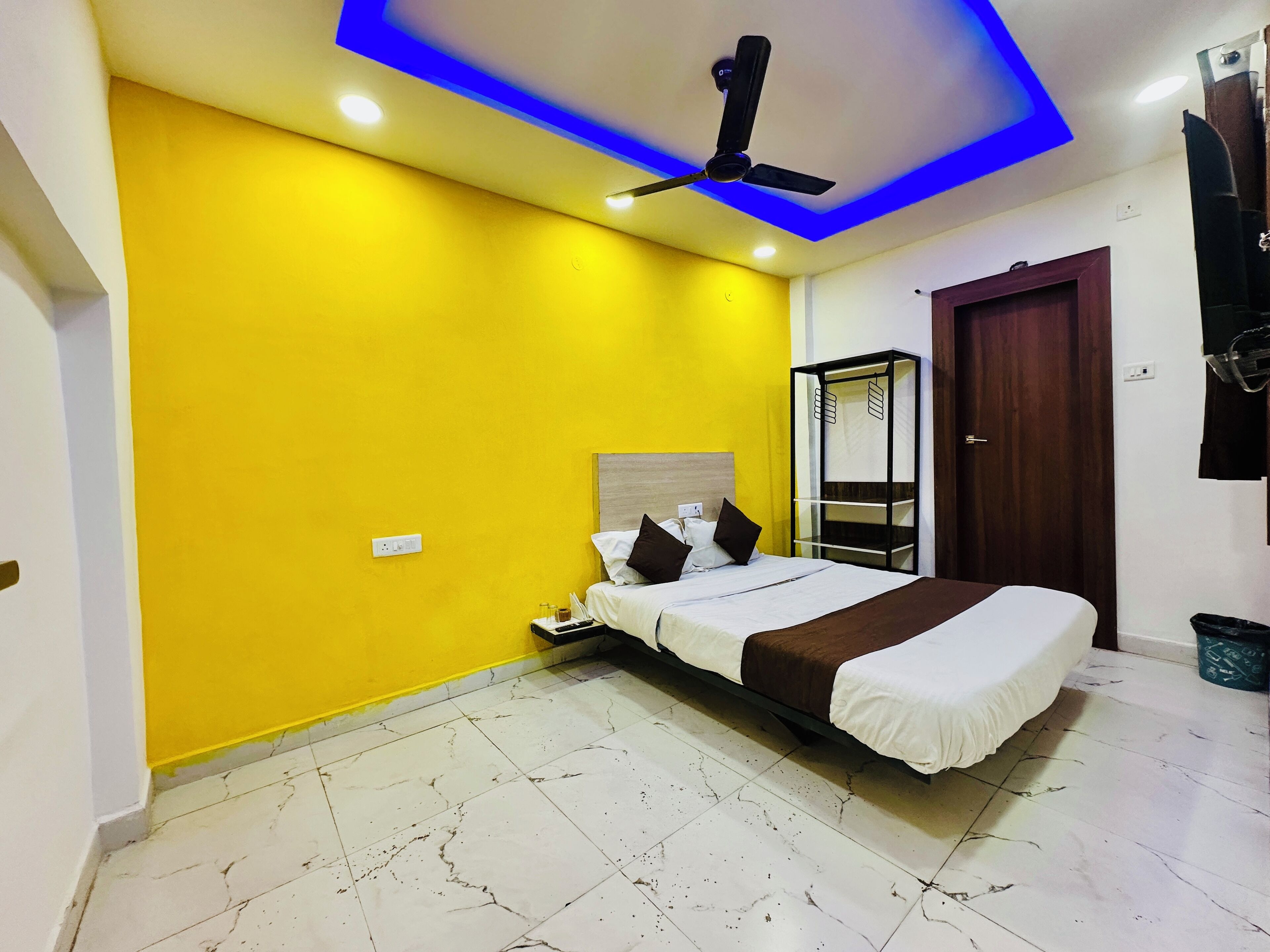 Classic Single Room | Free WiFi, bed sheets