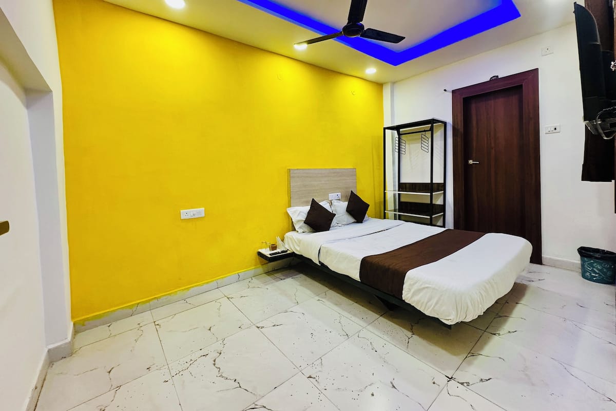 Classic Single Room | Free WiFi, bed sheets