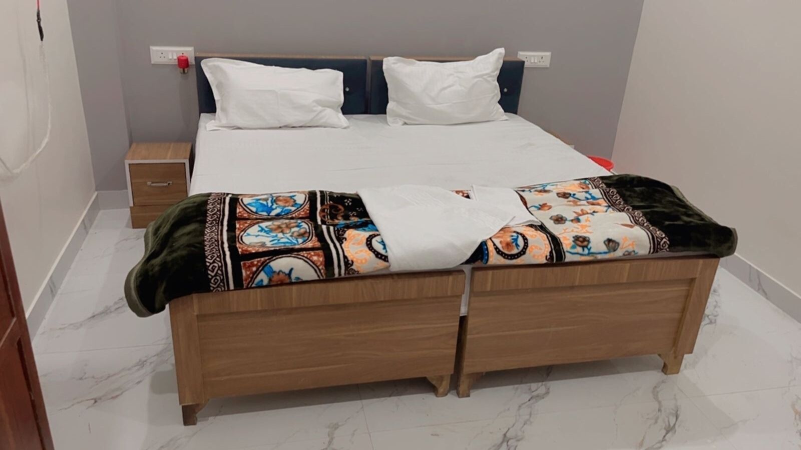 Chambre Simple Luxe | Bureau, espace de travail pour ordinateur portable, Wi-Fi gratuit