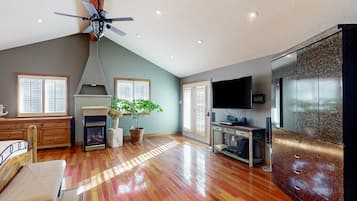 2 habitaciones, tabla de planchar con plancha y acceso a internet