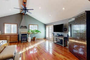 2 habitaciones, tabla de planchar con plancha y acceso a internet