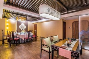 Restaurant - Chengde Hotel (Mountain Resort) (Chengde)