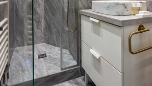 Apartemen | Kamar mandi