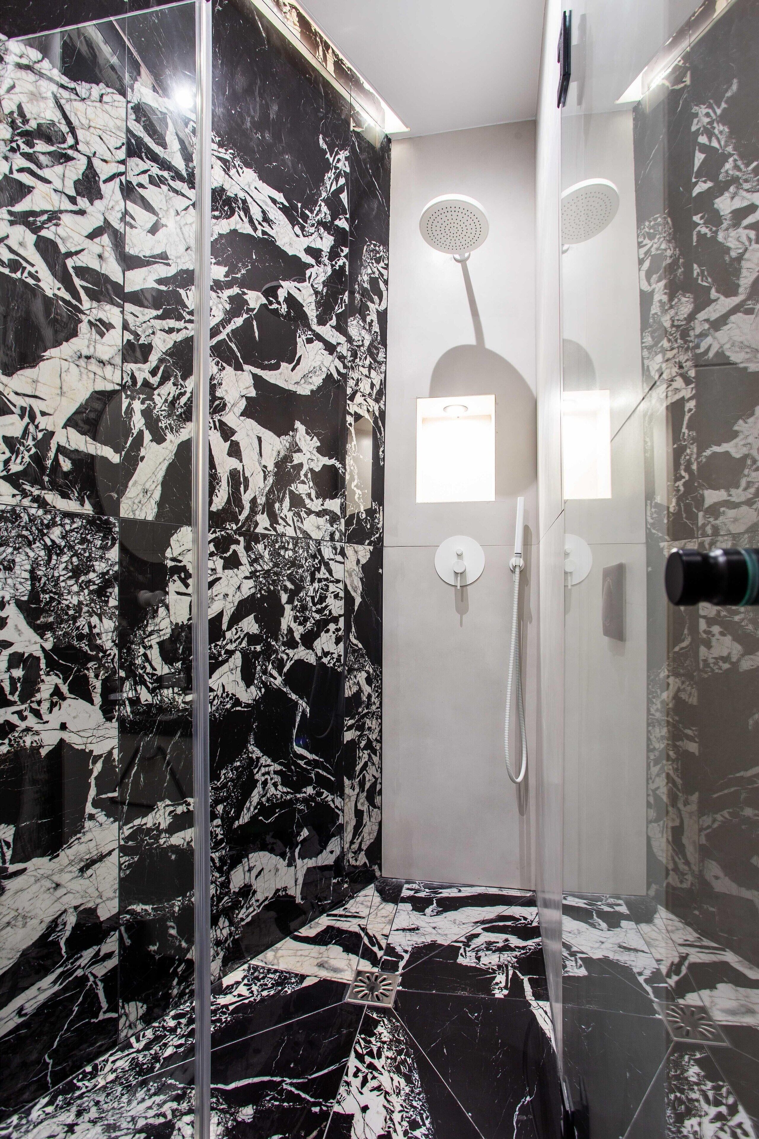 Apartment | Bilik Mandi