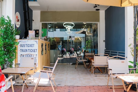 Fachada de la propiedad. Happy Home Hostel