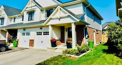 Sky Cove | Modern Comfort, Simple, Cozy, Central